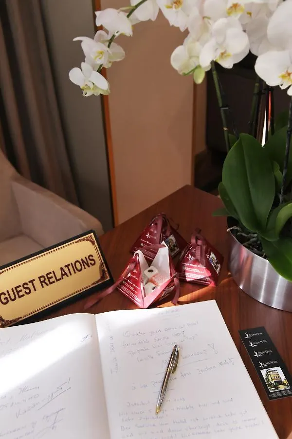 Almina Guest House Provincia di Provincia di Istanbul 2*,  Turchia